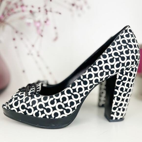 Coach Corey Monogram Signature Peep Toe Platform Heels Pumps Black White Size 8 - Picture 2 of 14